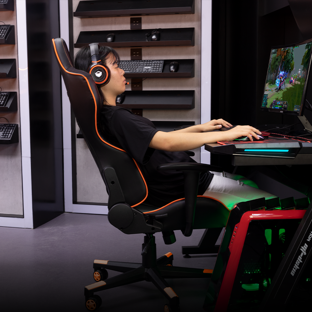 صندلی مخصوص بازی میشن مدل MEETION GAMING CHAIR MT-CHR15